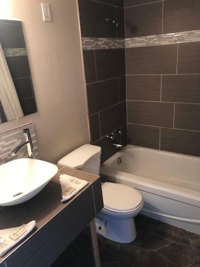 شلالات نياغارا Rainbow Motor Inn - Fallsview المظهر الخارجي الصورة